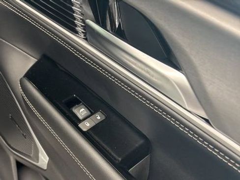 New 2026 Jeep Grand Wagoneer L 4WD w/ Premium Group I image 32