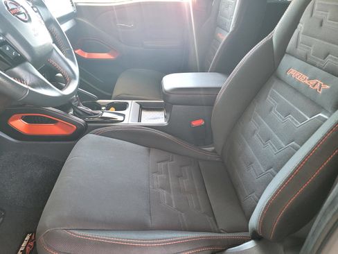 Used 2023 Nissan Frontier PRO-4X w/ Technology Package AWD/4WD image 23