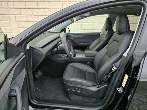 Used 2026 Tesla Model Y Long Range image 20