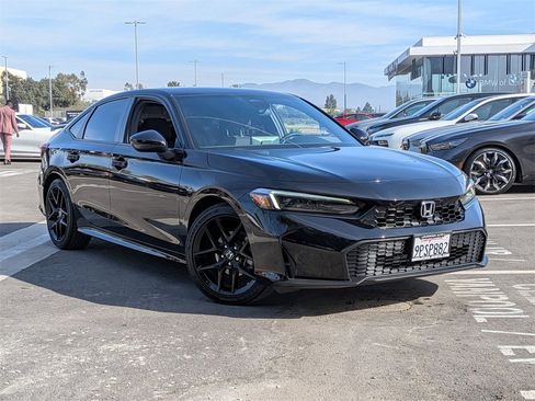 Used 2025 Honda Civic Sport image 1