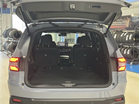 New 2026 Honda Pilot TrailSport image 7