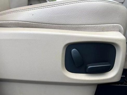 Used 2016 Land Rover LR4 HSE image 35