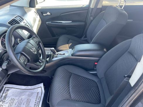 Used 2017 Dodge Journey SE FWD image 12