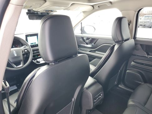 New 2026 Lincoln Corsair Premiere image 26