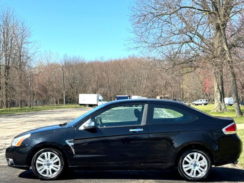 Used 2009 Ford Focus SE image 11