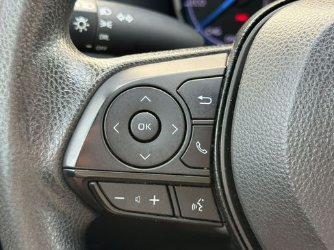 Used 2023 Toyota RAV4 LE AWD/4WD image 17