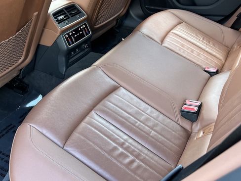 Used 2021 Audi A7 e Premium Plus w/ Black Optic Package image 18