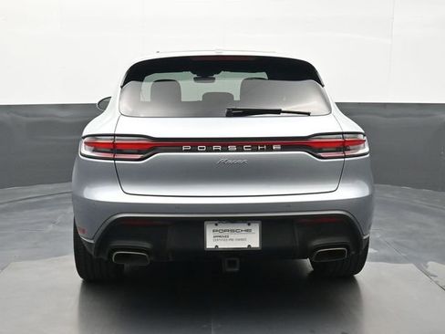 Certified 2025 Porsche Macan AWD/4WD image 20