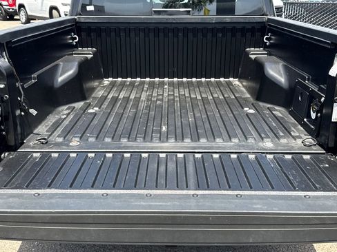 Used 2023 Toyota Tacoma TRD Off-Road AWD/4WD image 13