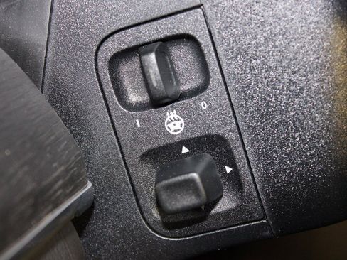 Certified 2025 Mercedes-Benz GLE 450 4MATIC image 21