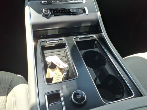 Used 2025 Lincoln Aviator AWD image 13