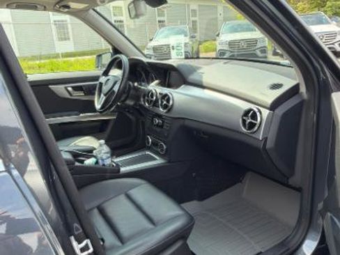 Used 2014 Mercedes-Benz GLK 350 4MATIC image 2