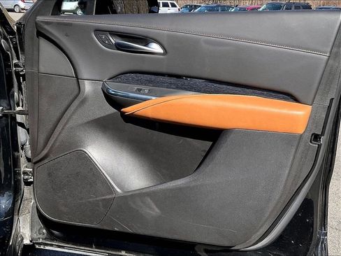 Used 2024 Cadillac XT4 Sport image 26