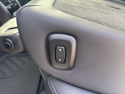 Used 2021 BMW X7 xDrive40i w/ Premium Package AWD/4WD image 17