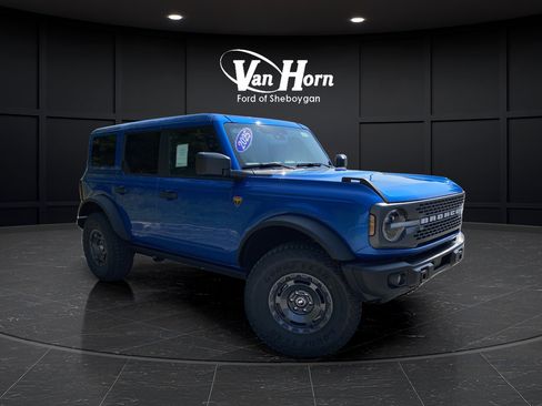 New 2025 Ford Bronco Badlands w/ Sasquatch Package AWD/4WD image 1
