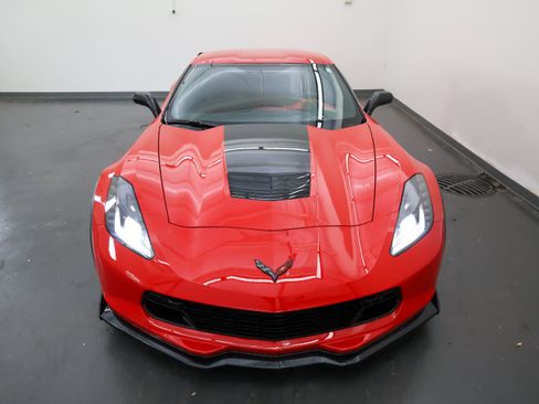 Used 2017 Chevrolet Corvette Grand Sport RWD image 9