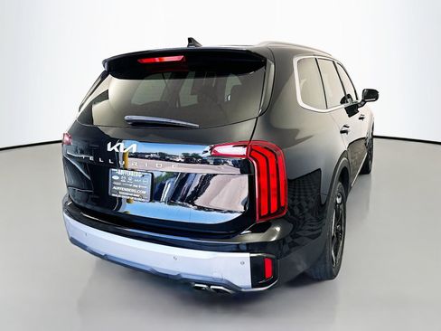 Used 2024 Kia Telluride S w/ S Sunroof Package FWD image 7
