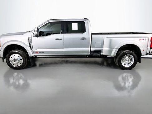 Used 2024 Ford F450 Platinum w/ FX4 Off-Road Package AWD/4WD image 5