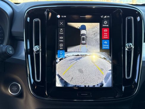 New 2026 Volvo XC40 B5 Ultra w/ Climate Package image 23