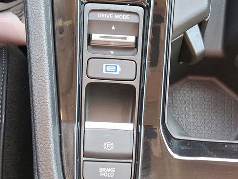 Certified 2025 Honda Accord EX-L image 23