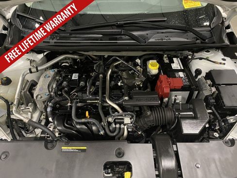 Used 2024 Nissan Sentra SV FWD image 20