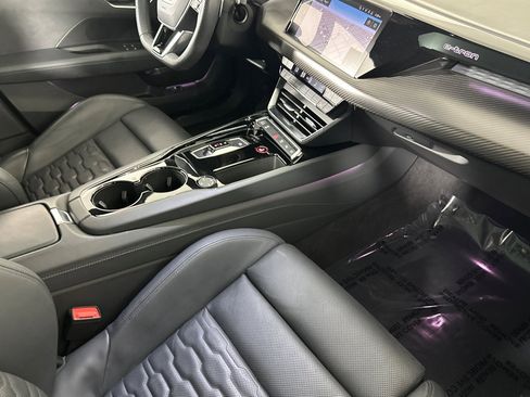 Used 2022 Audi e-tron GT Prestige w/ Prestige Package image 14