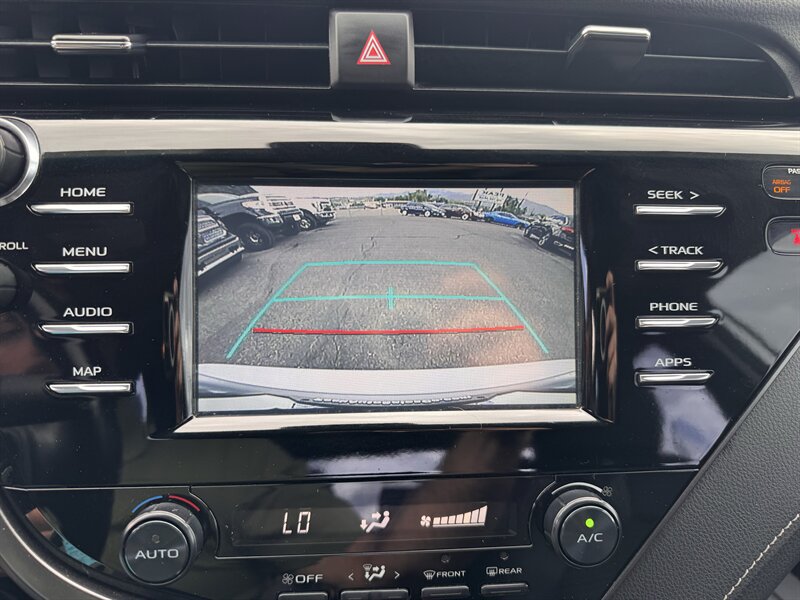 Used 2019 Toyota Camry SE FWD image 21