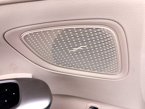 Used 2024 Mercedes-Benz C 300 Sedan image 7