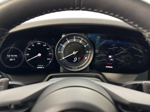 Used 2022 Porsche 911 Carrera S w/ Sport Package image 19