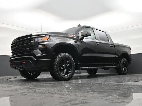 Used 2023 Chevrolet Silverado 1500 Custom Trail Boss AWD/4WD image 21