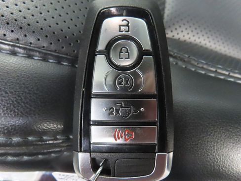 Used 2026 Ford F250 Platinum AWD/4WD image 85