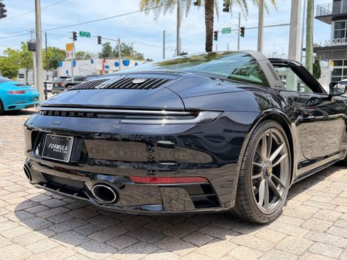 Used 2022 Porsche 911 50th Anniversary Edition AWD/4WD image 15