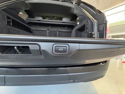 Used 2022 Land Rover Range Rover Westminster Edition image 24