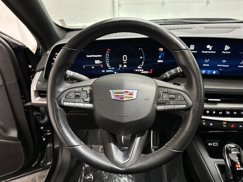 Used 2024 Cadillac XT4 Sport image 30