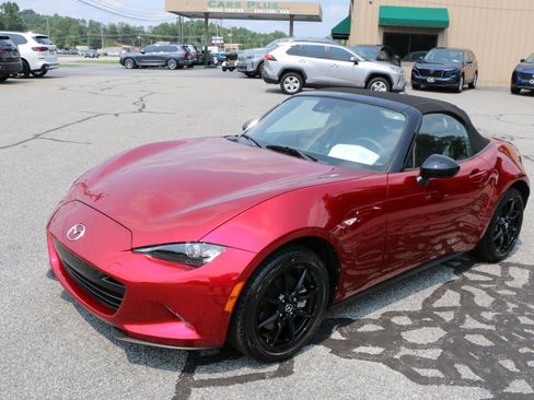 Used 2023 MAZDA MX-5 Miata Sport RWD image 1