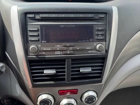 Used 2010 Subaru Forester 2.5X Limited image 30