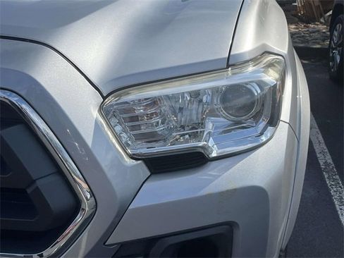 Used 2021 Toyota Tacoma SR5 image 11