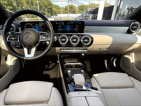 Certified 2023 Mercedes-Benz CLA 250 4MATIC image 9
