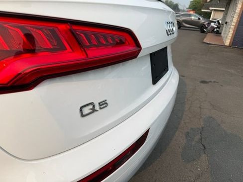 Used 2019 Audi Q5 2.0T Premium w/ Convenience Package AWD/4WD image 8