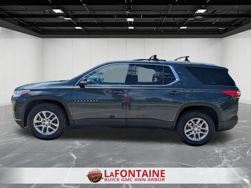 Used 2018 Chevrolet Traverse LT w/ LPO, Floor Liner Package AWD/4WD image 2