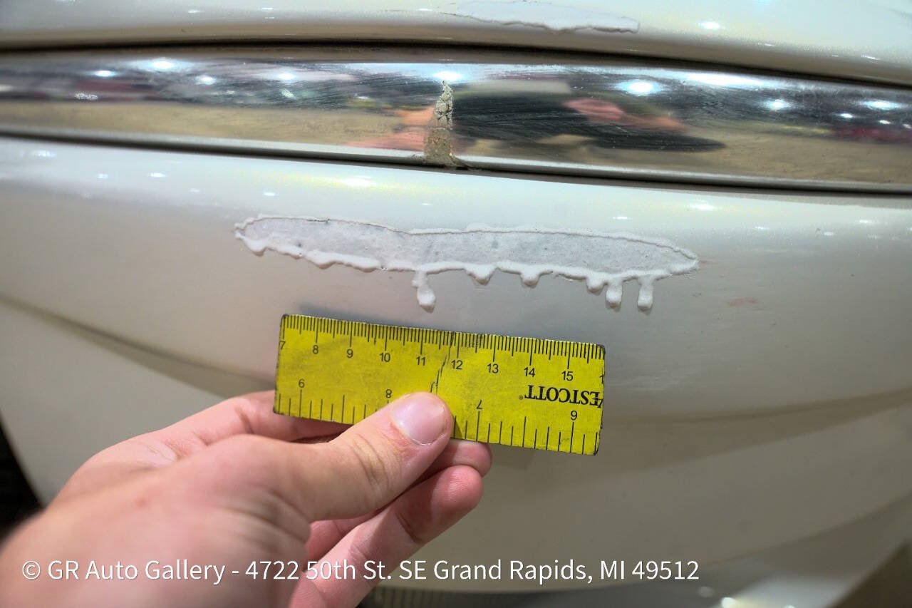 Used 1997 Chrysler Town & Country LXi FWD image 27