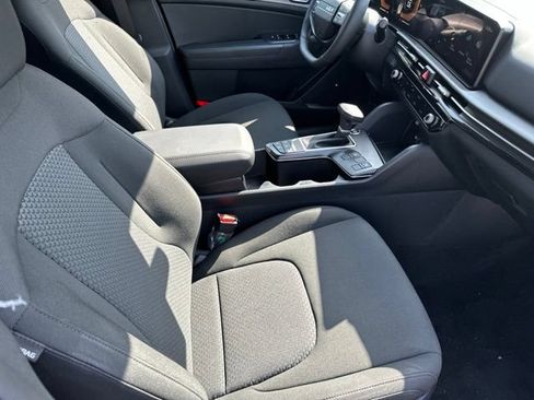 New 2026 Kia Sportage LX w/ LX Convenience Package FWD image 26