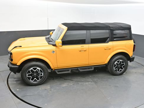Used 2022 Ford Bronco Outer Banks image 38