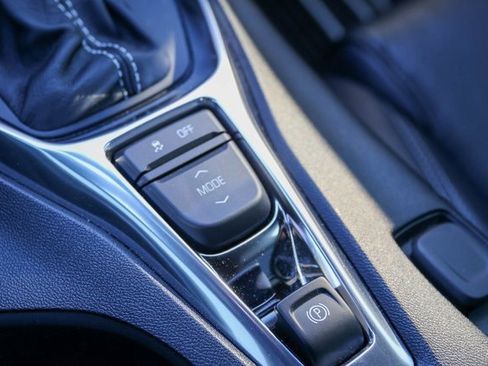 Used 2020 Chevrolet Camaro LT image 20