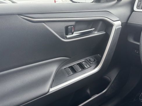 Certified 2023 Toyota RAV4 XLE image 30