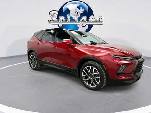 Used 2023 Chevrolet Blazer RS w/ Driver Confidence II Package image 2