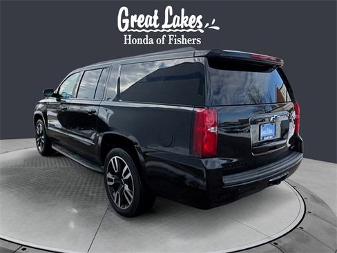Used 2018 Chevrolet Suburban Premier image 3
