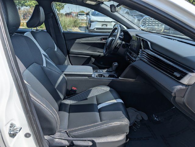 Used 2025 Toyota Camry SE FWD image 31