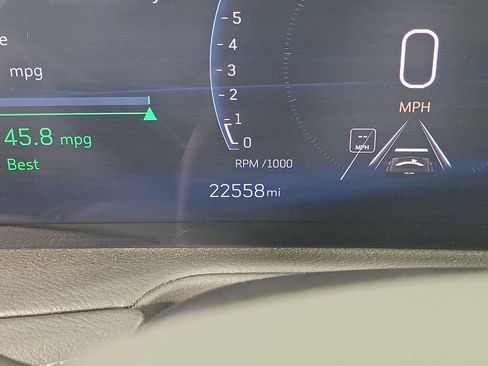 Used 2025 Cadillac XT4 Premium Luxury FWD image 24
