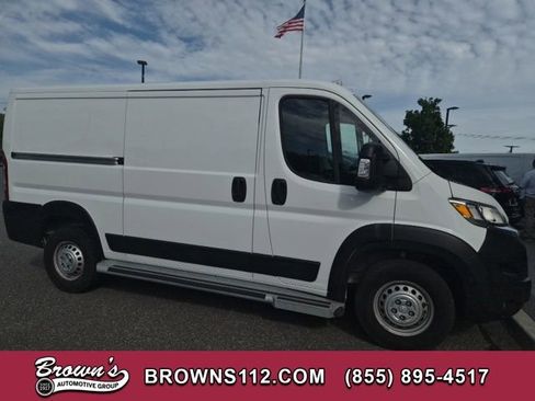 Used 2025 RAM ProMaster 2500 w/ U-Haul Equipment Group FWD image 1